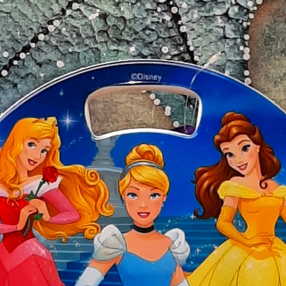 Disney Princess Kid's Stool 👑 NWT - Picture 2 of 6